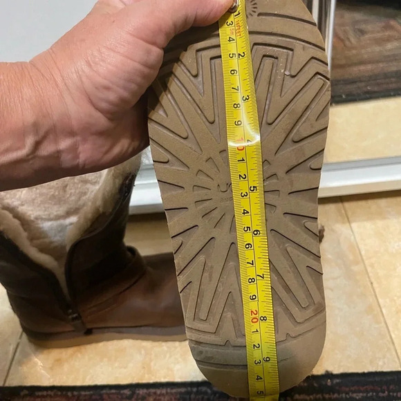 UGG AUS KENSINGTON Leather Sheepskin Brown Harness Biker Boot  Women Size 5 - Picture 11 of 11